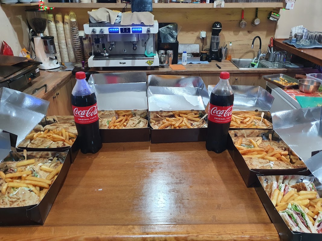 Πλατεία καφέ καββαδαδες