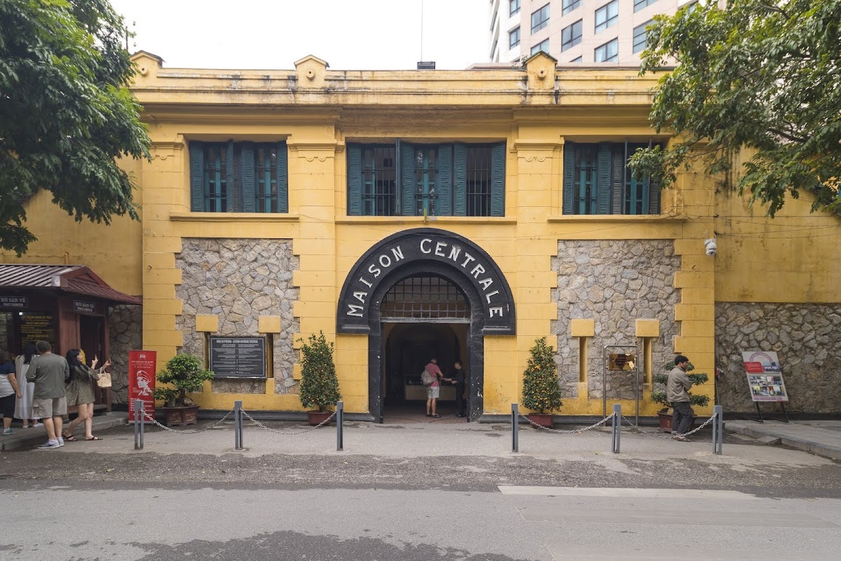 Di tích Lịch sử Nhà tù Hỏa Lò