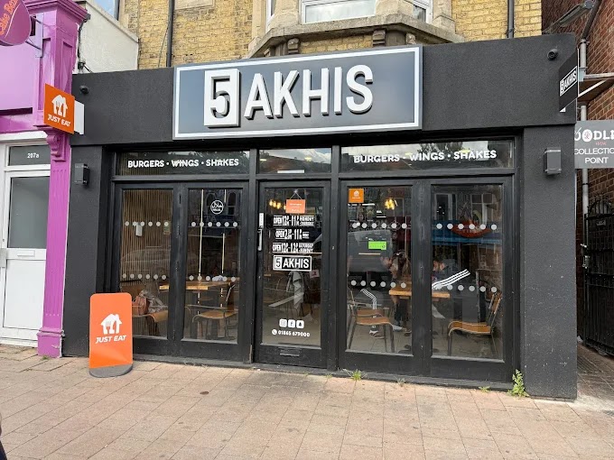 5 Akhis Oxford