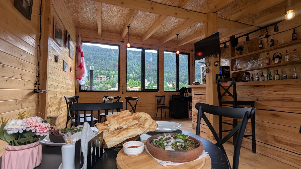 Café Bar The Wood