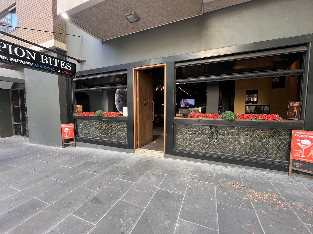 Papion Bites - Home of Mr. Papion's Great Cocktails & Steaks