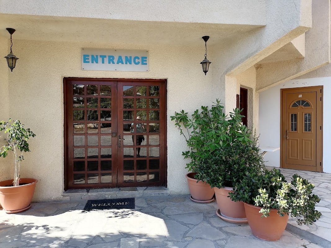 Yialos Tavern